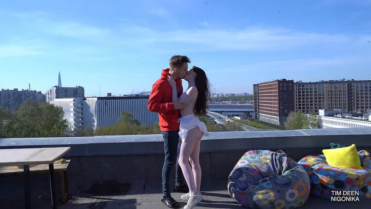 StepBrother And StepSister Hid On The Roof Until Parents See Tim Deen [Onlyfans] 2024