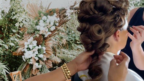 Unlock The Secrets To Thriving As A Top Wedding  Hairstylist