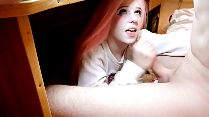 [Onlyfans]: Cute-Pink-Haired-Gamer-Teen-Gives-Blowjob-Under-Desk [HD 720p | MP4]