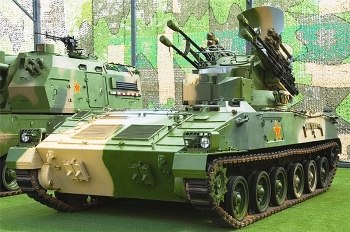 Self-Propelled Anti-Aircraft PGZ95 Type 95 Walk Around