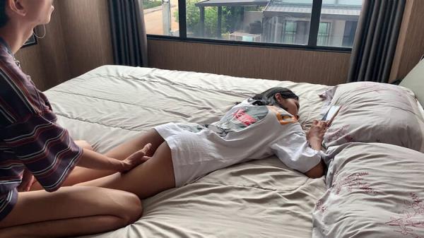 Found Asian StepSister Watching Pornhub BellamissU [Onlyfans] (FullHD 1080p)