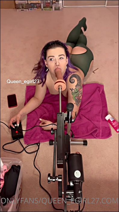 Queen D - POV Fuck Machine - [Onlyfans] (UltraHD 2K 1920p)