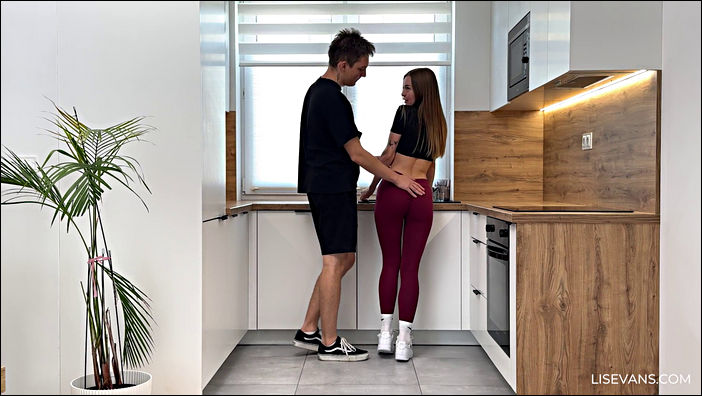 PornHub: LIs Evans - Fucked My Girlfriend In The Kitchen [FullHD 1080p]