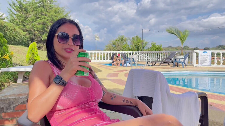 Sexo Apasionado De Una Pareja Amateur Teen Por Un Lago Verano Al Aire Libre  JENIFER PLAY Jenifer Play Ll [Onlyfans] 2024