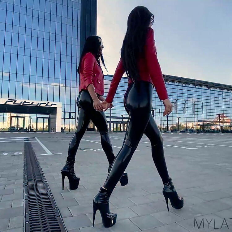 TWO BRUNETTES WALK IN LATEX LEGGINGS (MyLatexBabe) FullHD 1080p