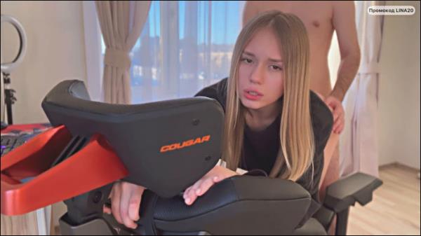 Allinika - She Liked My Gift So Much That She Let Me Fuck Her. - [PornHub] (FullHD 1080p)