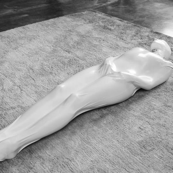 ReflectiveDesire: White Vacsac (UltraHD/4K) - 2024