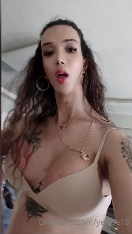 Queen (@queenle19) - Aug 19, 2022 (HD 1076p) - Onlyfans - [2024]