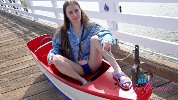 Sia Wood - Malibu Pier 1/2 - 1727 Scene #1  Watch XXX Online FullHD