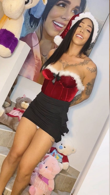 Onlyfans: vicosexx - Marry Christmas My Vicoadict s [FullHD 1080p]