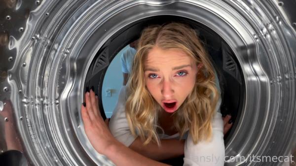 Itsmecat - Stuck in the washing machine / Anal [UltraHD 2K 1440p]