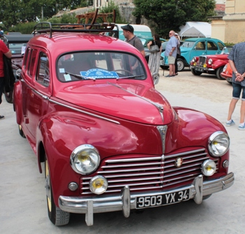 Peugeot 203L (1948) Walk Around