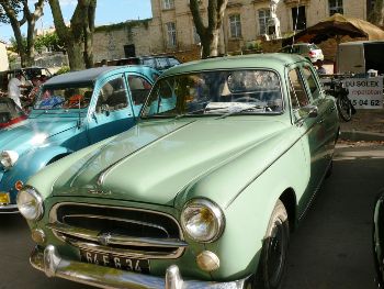 Peugeot 403 Berline (1955) Walk Around