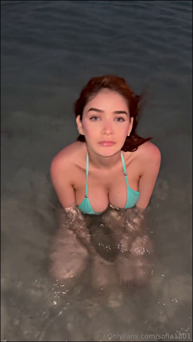 Sofia Rodriguez Sextape Latina Beach Slut Video (Onlyfans) FullHD 1080p