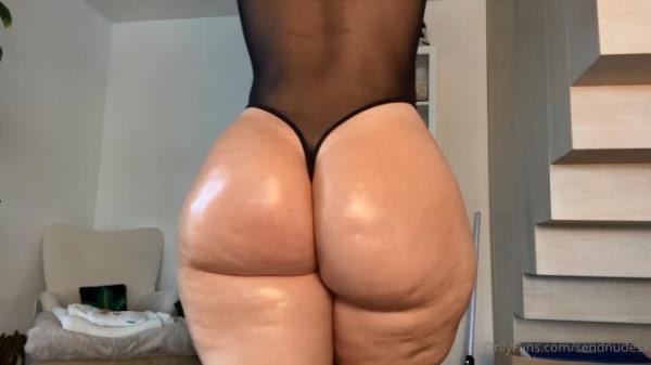 Sendnudesx - Oiled Ass Treadmill [FullHD 1080p]