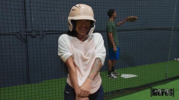 Alice Thunder, GI Joey - Indoor Batting Cages  Watch XXX Online FullHD