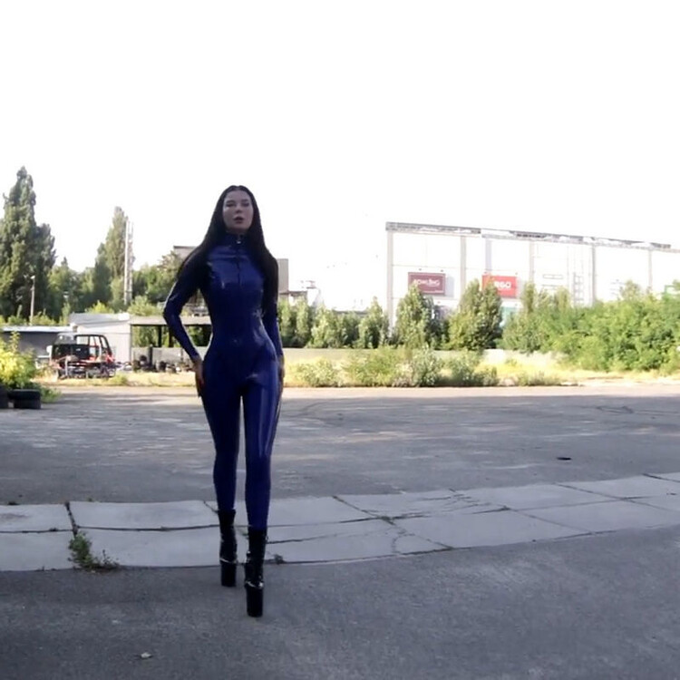 Katya Lomik ASMR Hard To Walk In Boots (MyLatexBabe) HD 720p