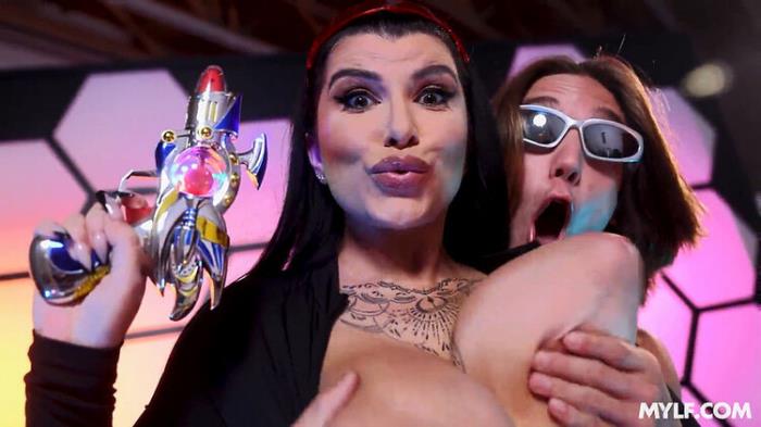 Romi Rain (Sweet November Rain Romi In The Spotlight ) (FullHD 1080p) - MylfOfTheMonth - [2024]