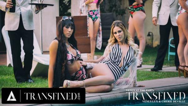 Transfixed/AdultTime: Episode 1 - Venus at the party: Starring Venus Lux, Cherie DeVille (FullHD) - 2024