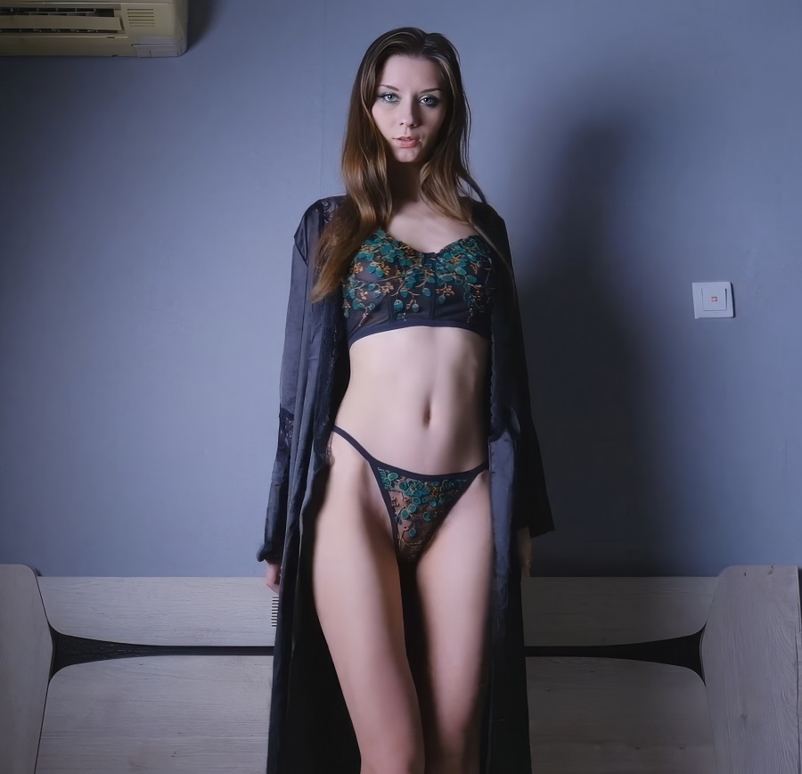 DesertX - Sex With A Green-Eyed Slim Russian Girl FullHD