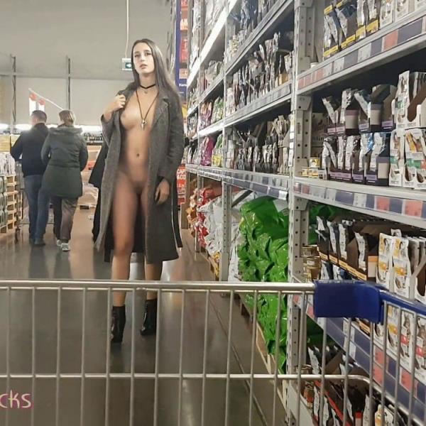 Naked Girl Walks In The Supermarket Sweetbuttocks [pornhub] (FullHD 1080p)