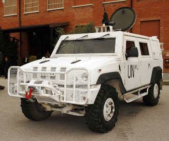 Iveco LMV Lince Walk Around