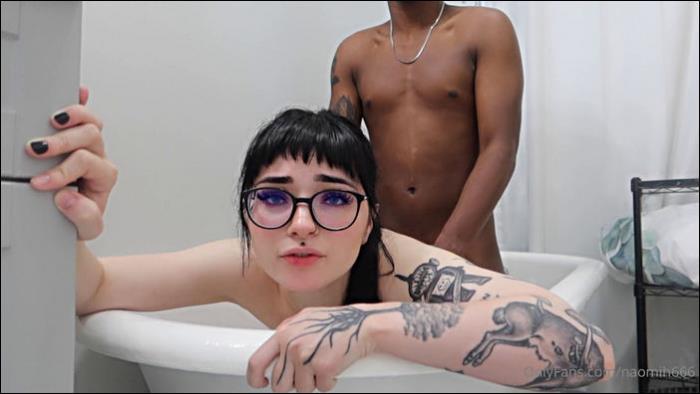 Naomih666 - Passionate Bathtub Sex