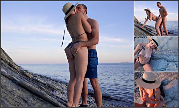 No Barriers To Love. A Young Couple Wants Public Sex And Fucks Right On The Beach - [Pornhub] (FullHD 1080p)