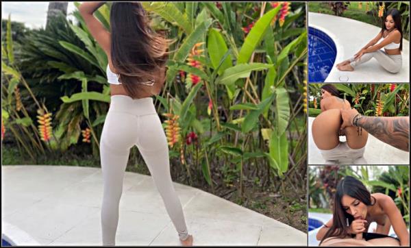 80 My Yoga Teacher Runs In My Mouth. - [PornHub] (FullHD 1080p)