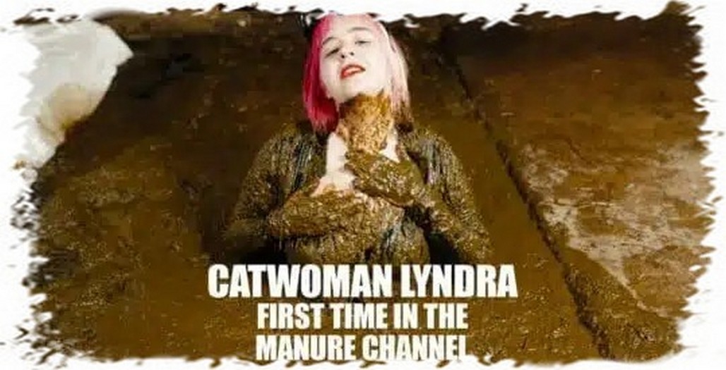 Lyndra Lynn / Catwoman Lyndra first time in the manure channel