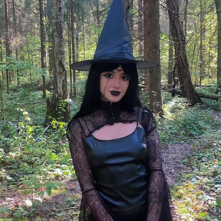 The Best Halloween Is To Fuck a Witch And Cum On Her Pretty Face TAYA SIA (Onlyfans) FullHD 1080p