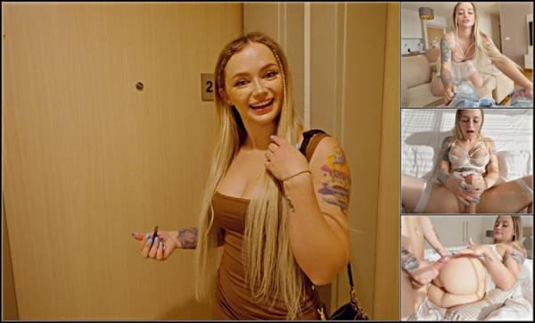 40 OMG?? I FUCKED MY NEIGHBOR! - I m Cheating On My Husband Again! - [PornHub] (FullHD 1080p)