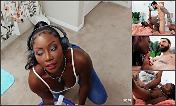 Osa Lovely - Sneaky Milf Fucks in Shower - [HDPorn] (FullHD 1080p)