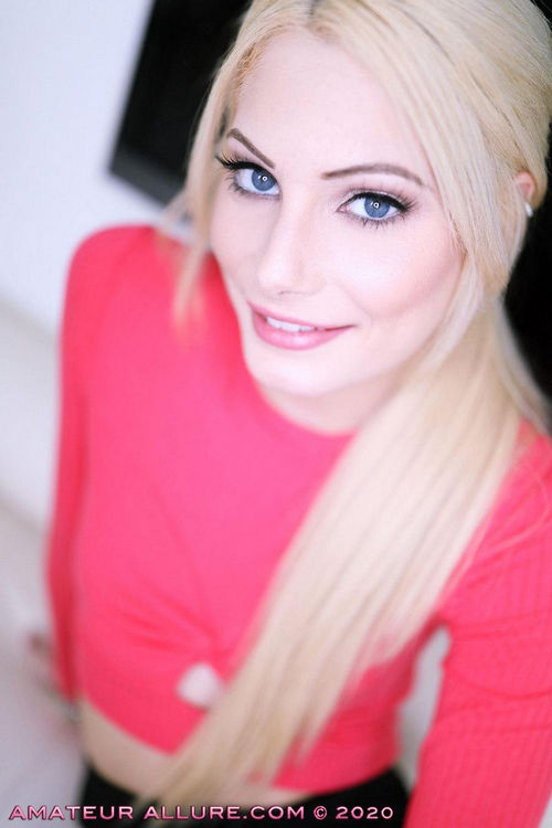 Nella Jones : Amateur Allure Presents Nella Jones Giving a Blowjob, Fucking,Swallowing (FullHD 1080p) - AmateurAllure - [2025]