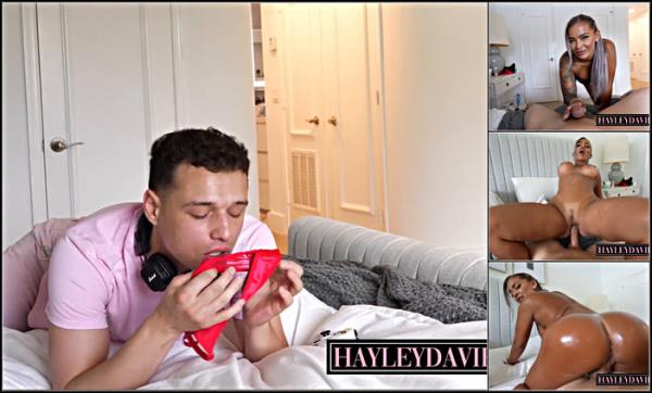 Hot Busty Blonde Catches Panty-Sniffer So She Gives Him a Handjob To Remember - [PornHub] (FullHD 1080p)