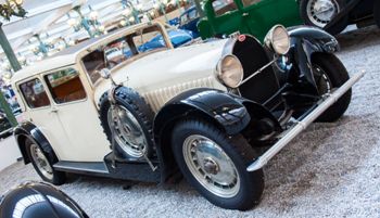 Bugatti Type 46 Sedan Carrosserie Million-Guiet (1936) Walk Around