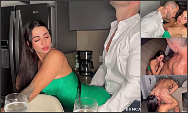 Silvana Lee Eats My Ass After The Party - [PornHub] (FullHD 1080p)