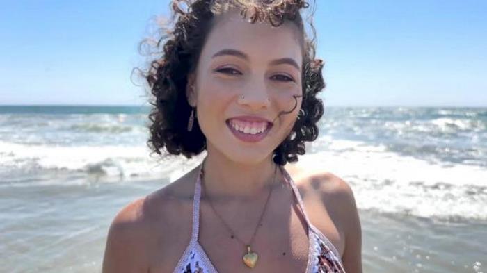 Satine Summers - Pierced Nympho (FullHD 1080p) - BangRealTeens - [2025]