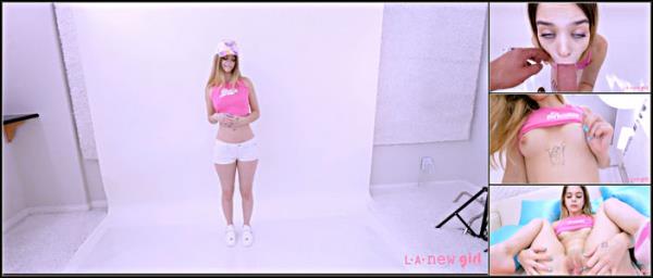 Molly Little Modeling Audition - [HDPorn] - 2025 (FullHD 1080p)