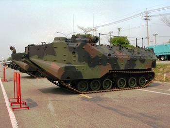 AAV-7 Walk Around