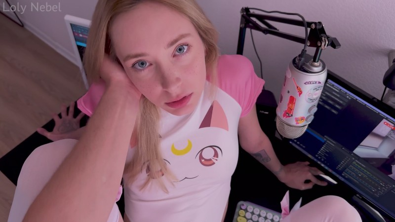 Спалил сводную сестру на вебкаме / Stepsister is engaged in webcam! I ll tell everyone about it