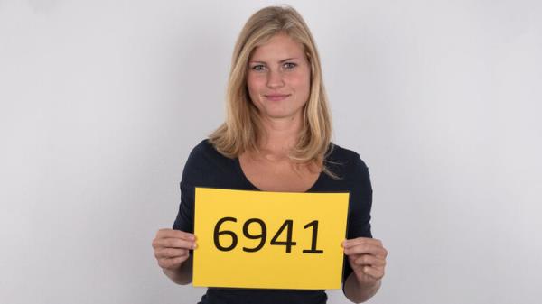 Adriana 6941 [CzechCasting] (UltraHD/4K 2160p)