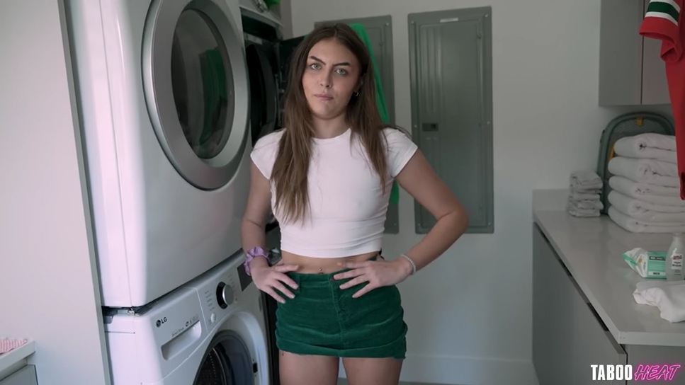 Amiee Cambridge, Selina Bentz - Step Daughter has Anal Problems - Vol 2