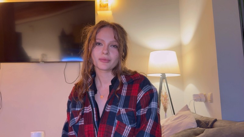 Санька проиграла свою жопу сводному брату / Stepsister lost to her ass at cards