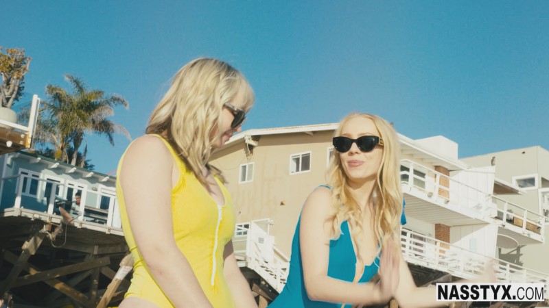 Braylin Bailey & Lily Bell - Blond Surfriders