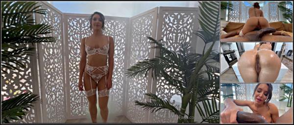 OnlyFans Ella Reese Dredd - [Onlyfans] - 2025 (FullHD 1080p)