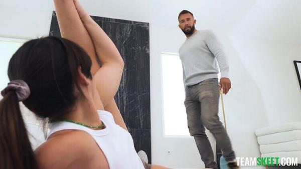 Mochi Mona  Skeet A Boo [ExxxtraSmall] (HD 720p)