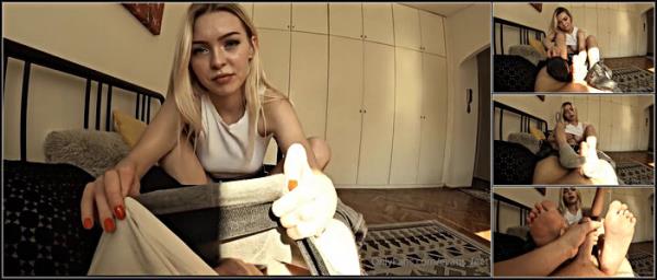 Lis Evans Invites Her Boyfriend To Her Room 1 - [Onlyfans] - 2025 (HD 720p)