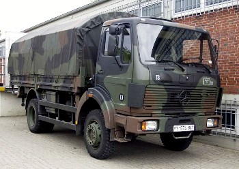 Mercedes Lkw 5t DB 1017 Walk Around