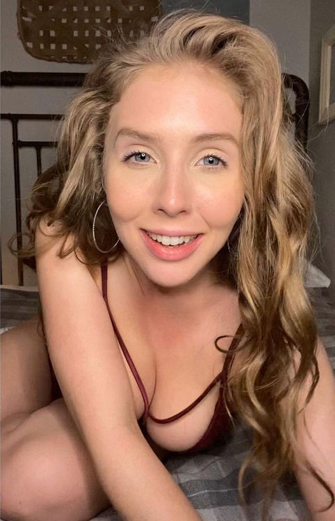 Busty,Lusty : Lena Paul [FullHD 1080p] 2025